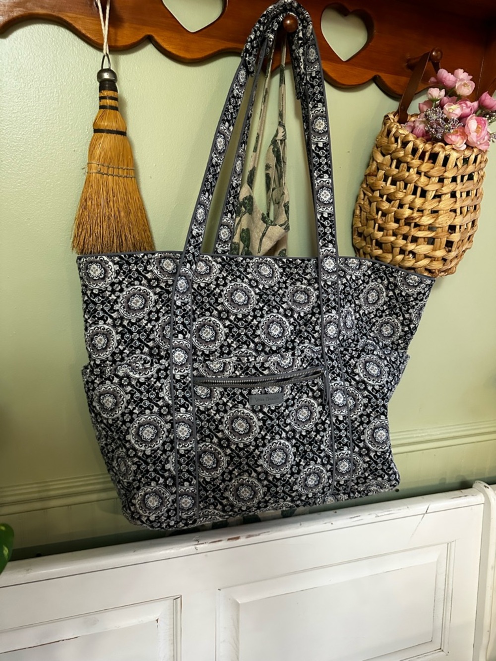 Vera Bradley Blue & White Medallion Quilted Tote XL